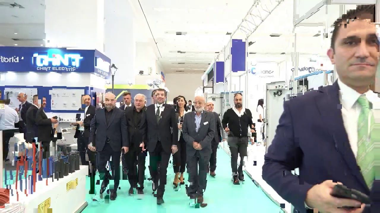 ت. زيارات نائب وزير الخارجية السيد يافوز سليم كيران لمعرض A-Tech 2019.